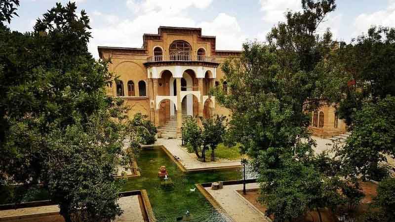 عمارت خسروآباد از جاهای دیدنی کردستان