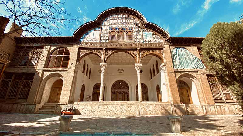 عمارت مشیر دیوان از جاهای دیدنی کردستان