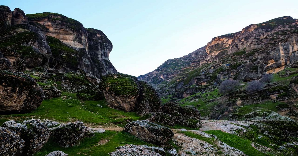  آبشار مخمل کوه لرستان