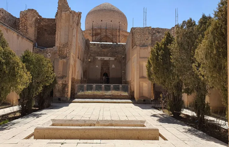 گنبد سطانیه