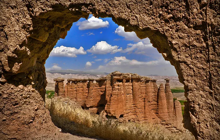 قلعه بهستان