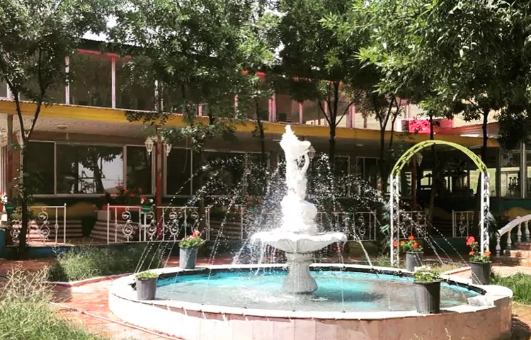 باغ رستوران اردبیلی
