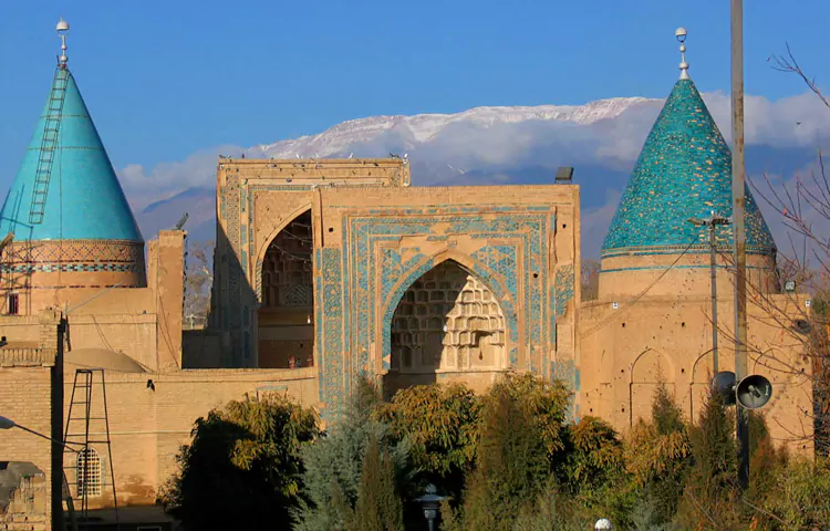 آرامگاه بایزید بسطامی