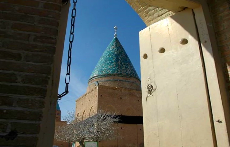 آرامگاه بایزید بسطامی