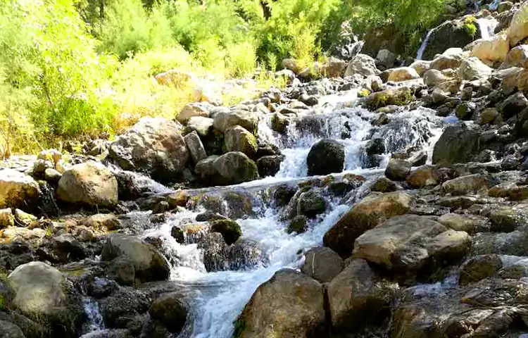 آبشار نوژیان