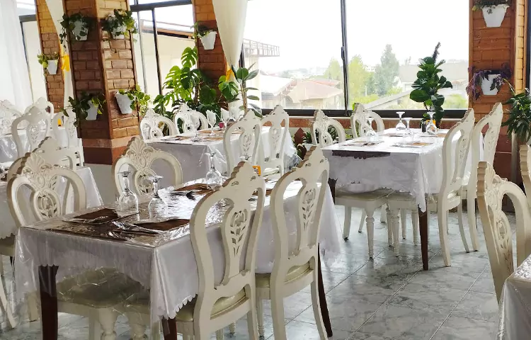 رستوران آرارات رامسر