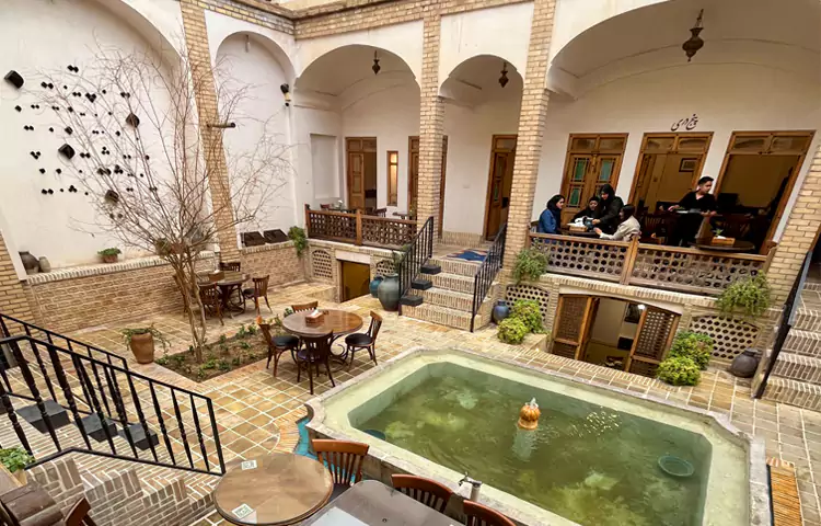 رستوران مرشدی کاشان