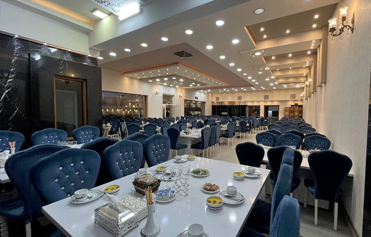 رستوران ملل کاشان