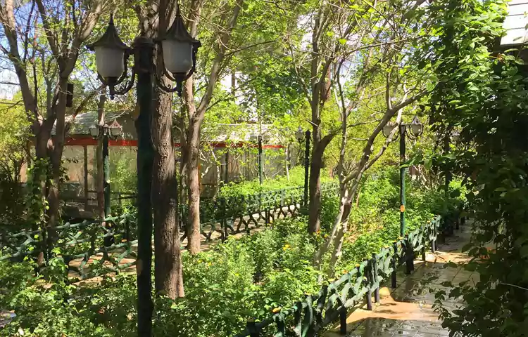 رستوران بهشت قم