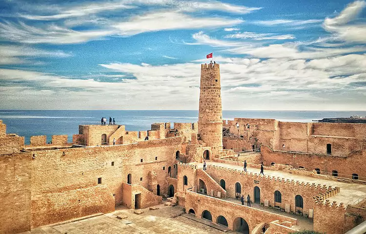 رباط موناستیر