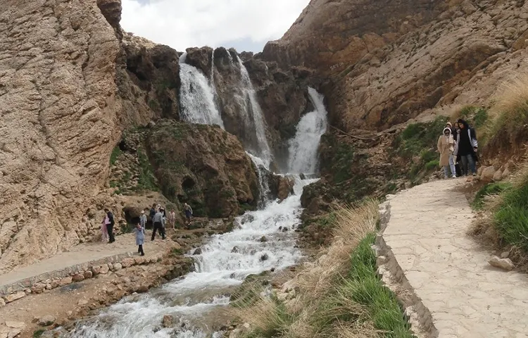 آبشار شیخعلیخان