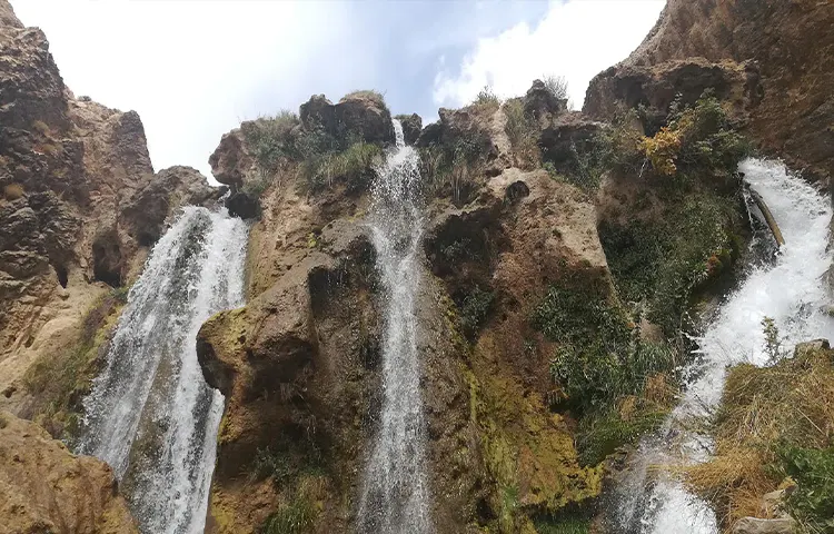 چشمه کوهرنگ