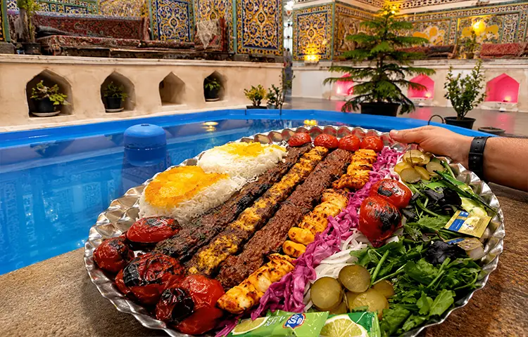 رستوران سنتی خان سنندج