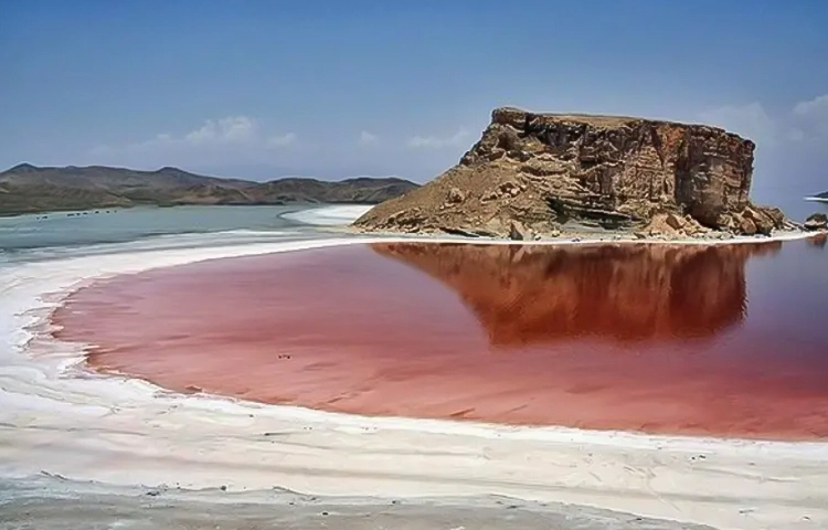 بهترین زمان سفر به دریاچه ارومیه