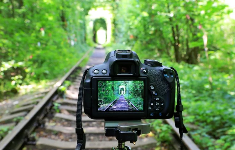 دوربین DSLR