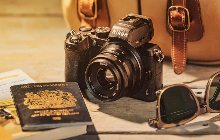 ویژگی&zwnj;های دوربین عکاسی مناسب سفر