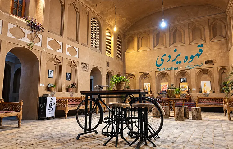 خانه لاری ها