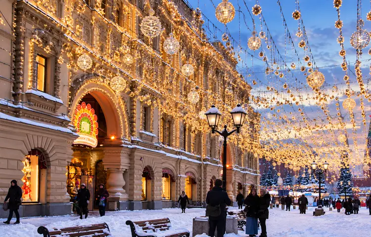 بهترین زمان بازدید از خیابان نیکولسکایا مسکو