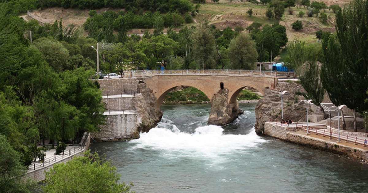 پل زمان خان از معروف‌ترین جاهای دیدنی چهارمحال بختیاری