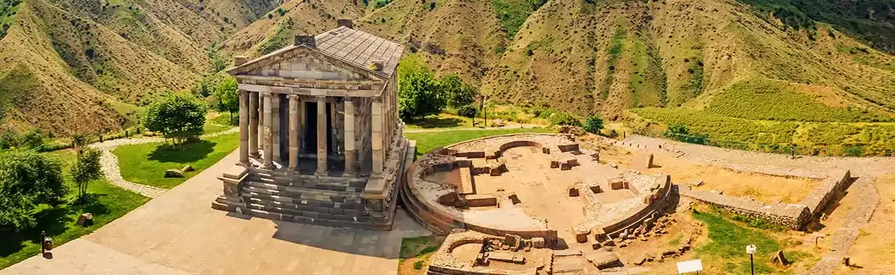 معبد گارنی؛ شکوه معماری یونانی در دل کوه‌های ارمنستان