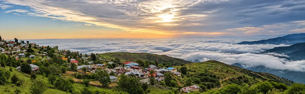 روستای فیلبند؛ سفر به بام مازندران و اقیانوس ابر